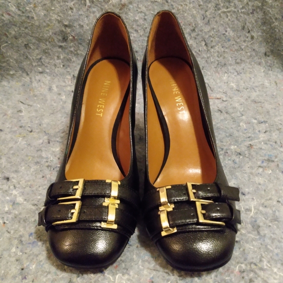 Nine West Pump - Picture 2 of 6
